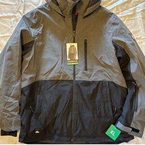 Quiksilver Men's Two-Tone Gray and Black Ski Jacket